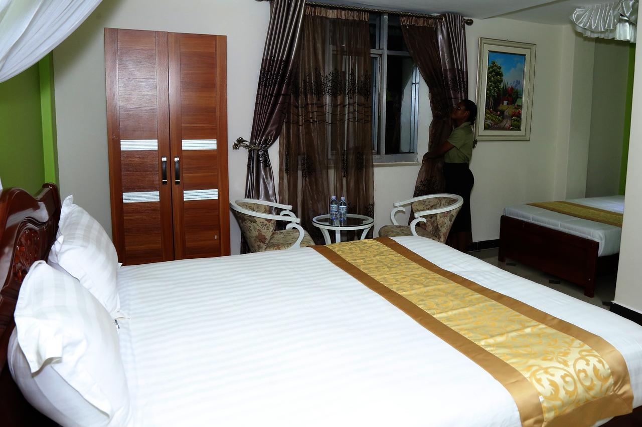 La Grande Hotel Kampala Exterior foto